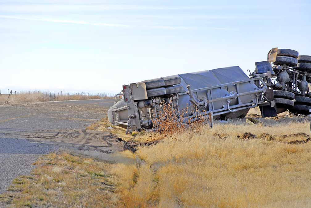 FMCSA: Fatal Crashes Involving Large Trucks Show Uptick - TheTrucker.com