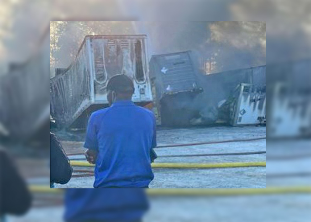 faa-small-plane-crashes-into-semi-trailers-at-plant-east-of-atlanta