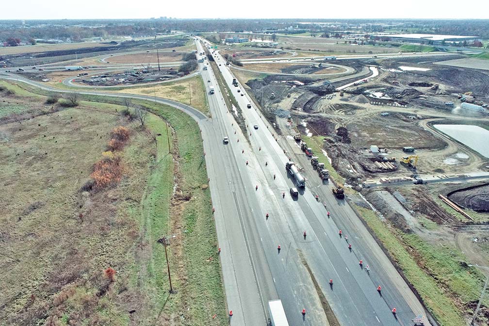 Governor Pritzker: Major roadwork project ‘restoring and transforming Illinois’ – TheTrucker.com