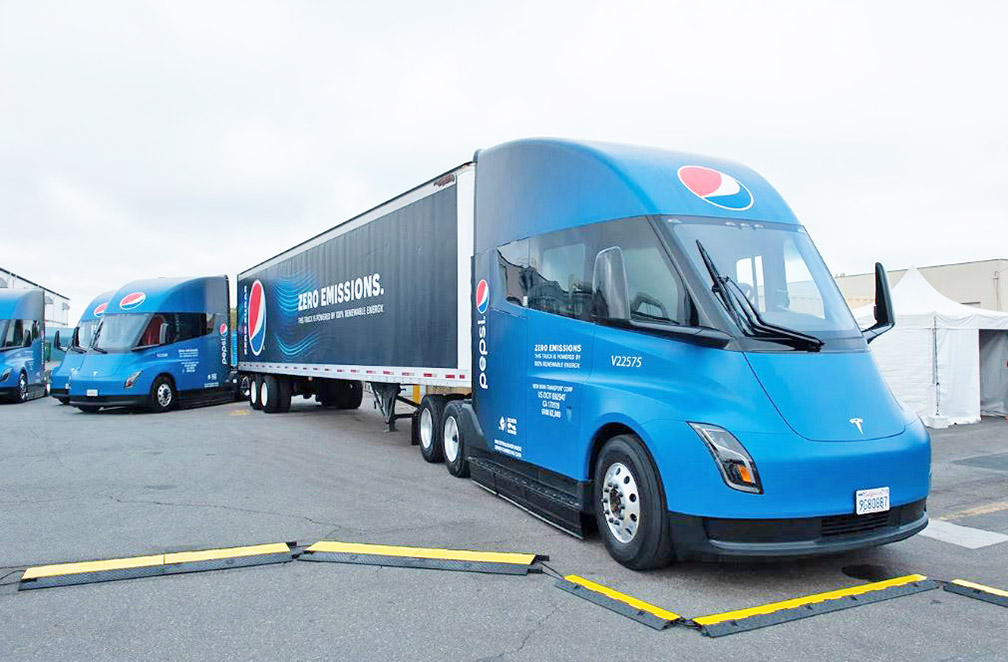 PepsiCo takes delivery of new Tesla Semis in California - TheTrucker.com