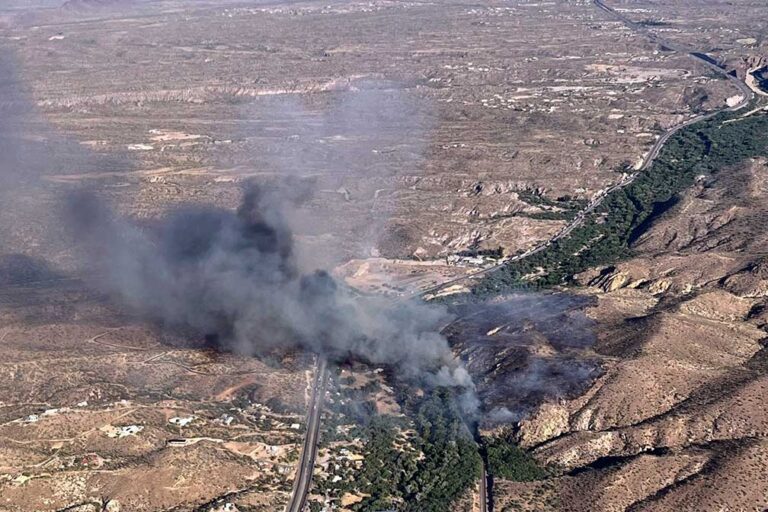 Key Phoenix-to-Las Vegas highway reopens after wildfire claims 6 homes near historic Arizona town