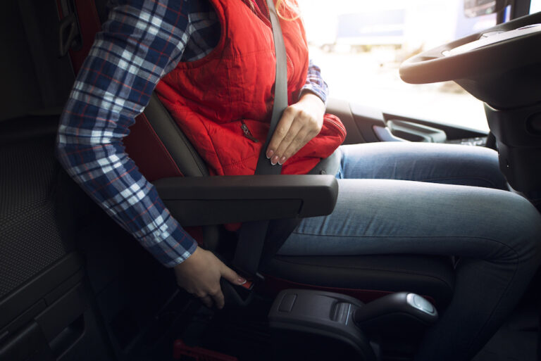 TSR rolls out guide to help fleets ensure proper use of seat belts