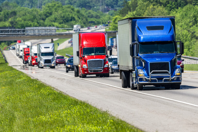 Analysts: For-hire trucking market shows signs of slow recovery