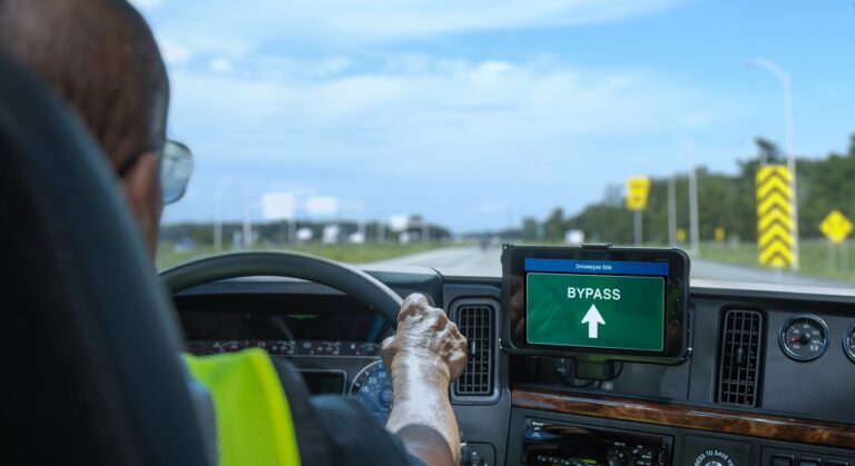 Drivewyze and Diesel Tech Industries partner to bring weigh station bypass and in-cab alerts to Guardian ELOG customers 