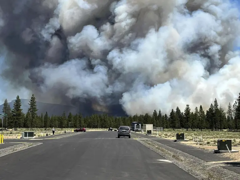 Emergency waiver grants suspension of HOS regs in response to Oregon wildfires