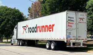 Roadrunner is expanding its LTL service to Western Canada. (Courtesy: Roadrunner)