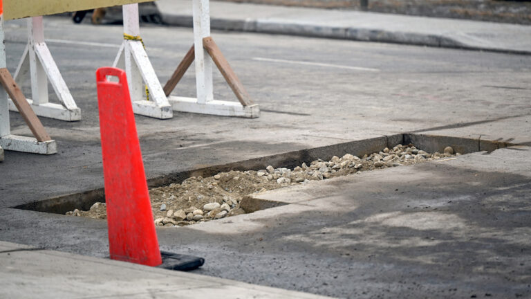 Utah DOT recycling old Bangerter Highway concrete to pave new highway interchanges