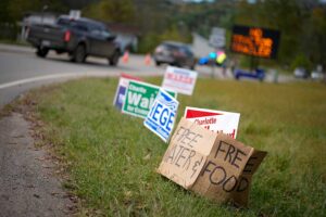 AP Free Water & Food Sign