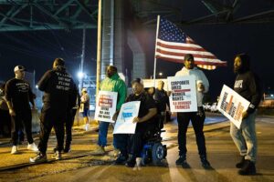 AP Striking Port Workers web