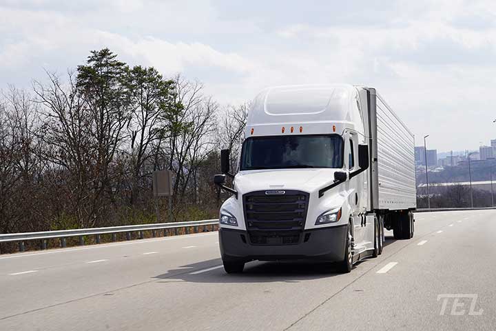 TELTruck Image Truck on Road web