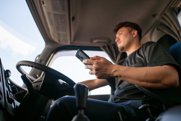 Heads up, Colorado! New 2025 law bans holding phones while driving