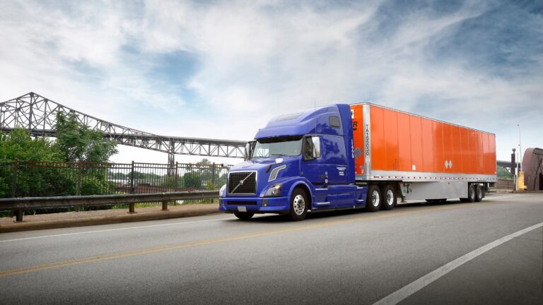 Schneider launches new intermodal service between the Southeast U.S. and Mexico