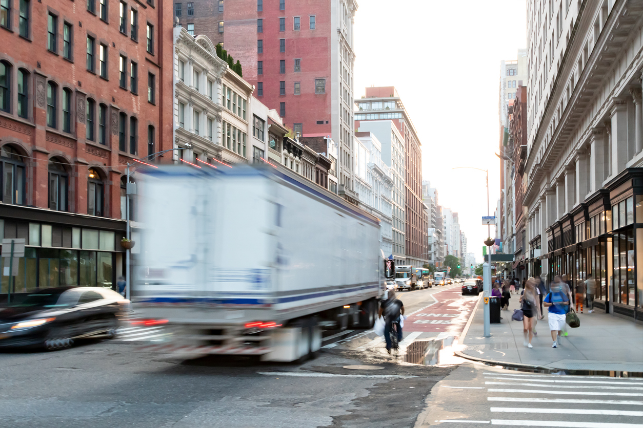 Truckers In Revolt: New York Gov. Hochul Reinstates Controversial ...