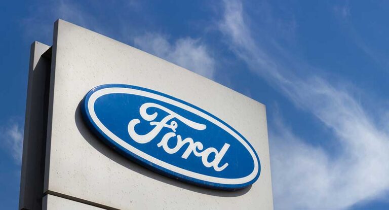 Ford’s move to kill union jobs at Jack Cooper sparks outrage, Teamsters vow to fight