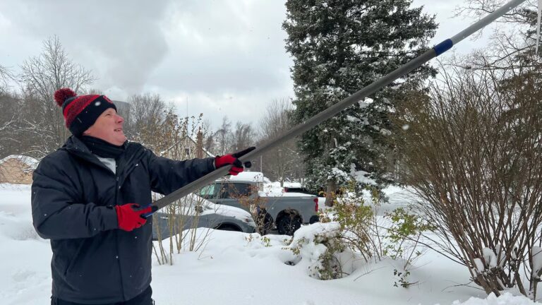 Heavy snow and frigid Arctic blast put 70 million across the US under winter storm warnings