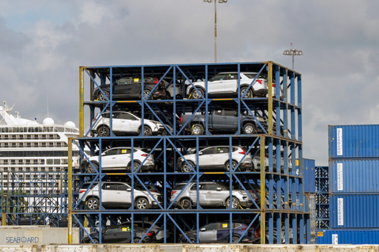 A Georgia seaport becomes the largest US automobile port, surpassing Baltimore